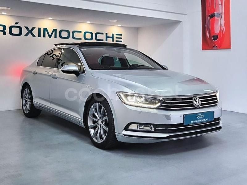 Gris / plata Usado 2019 VW Passat Executive Berlina | 16.990 € (Precio justo) - Imagen 1/4