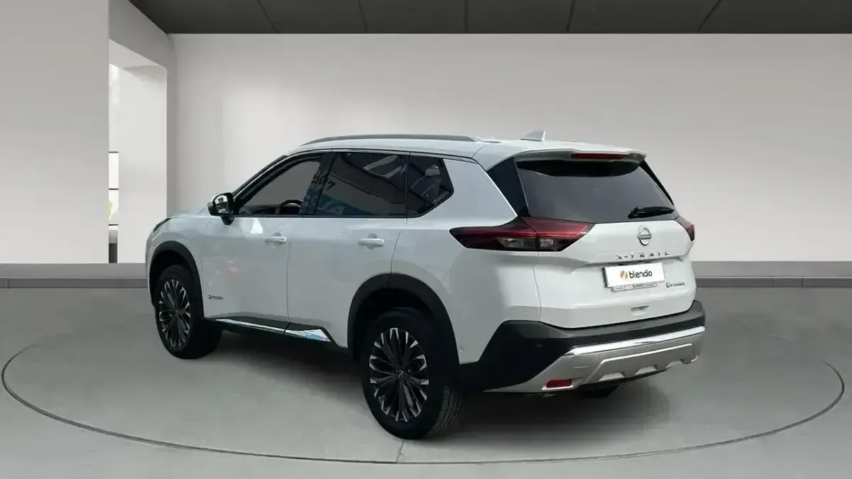 Usado Nissan X-Trail Tekna 204 CV (150 kW) 2026 Blanco SUV