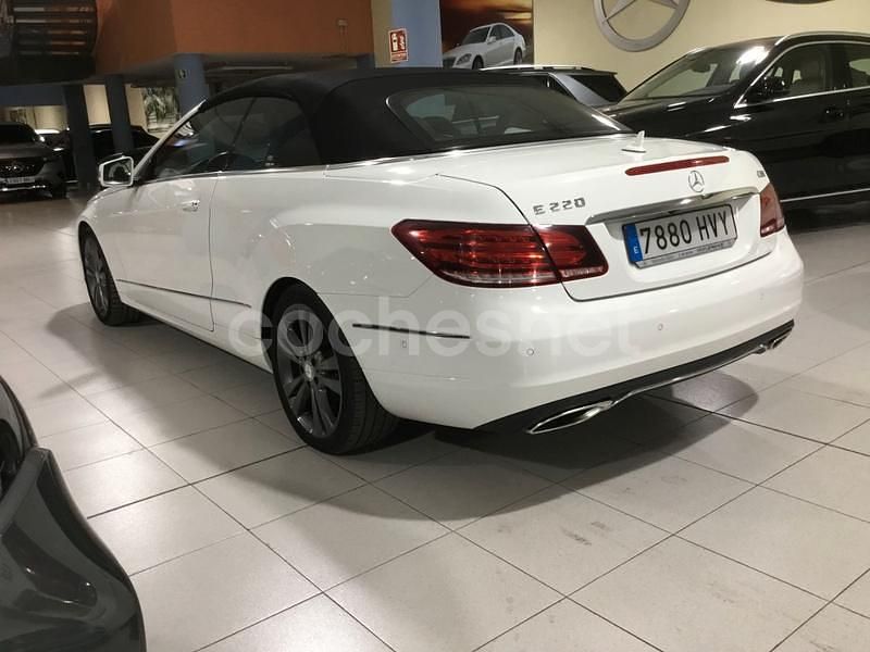 Usado Mercedes E220 170 CV (125 kW) 2014 Blanco Descapotable