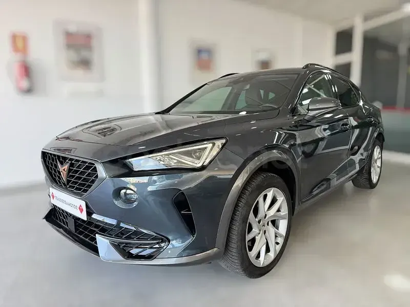 Usado Cupra Formentor 150 CV (110 kW) 2023 Gris / plata SUV