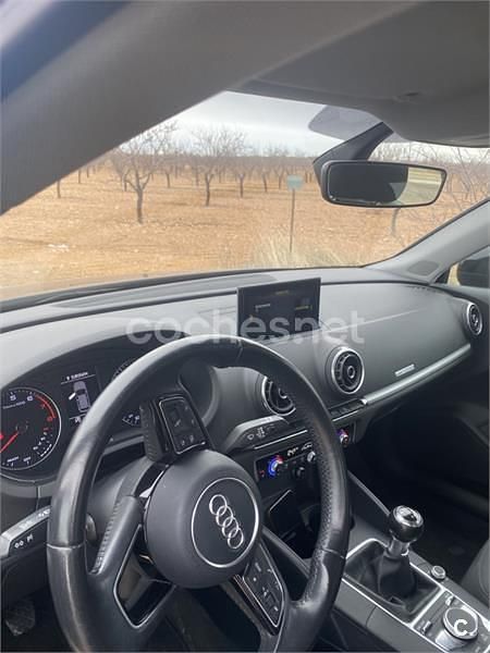 Usado Audi A3 150 CV (110 kW) 2016 Negro Berlina