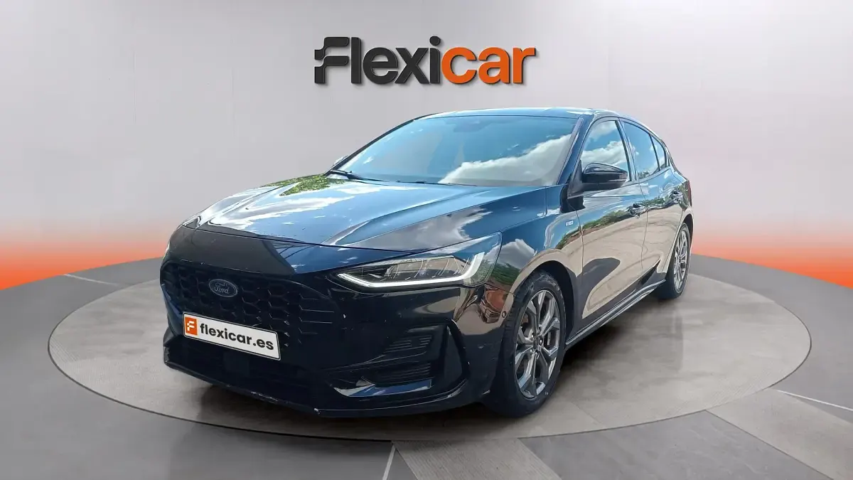 Usado Ford Focus ST-Line 155 CV (114 kW) 2023 Negro Berlina