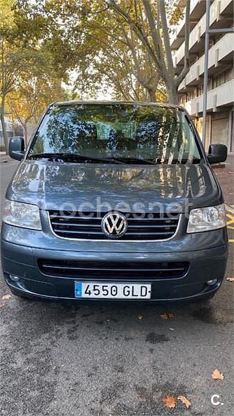 Usado VW Caravelle Comfortline 174 CV (127 kW) 2009 Gris / plata Monovolumen