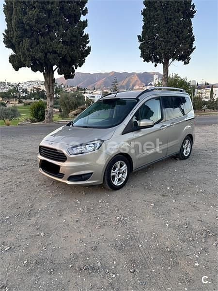 Marrón Usado 2017 Ford Tourneo Courier Ambiente Monovolumen | 12.500 € (Un poco caro) - Imagen 1/4