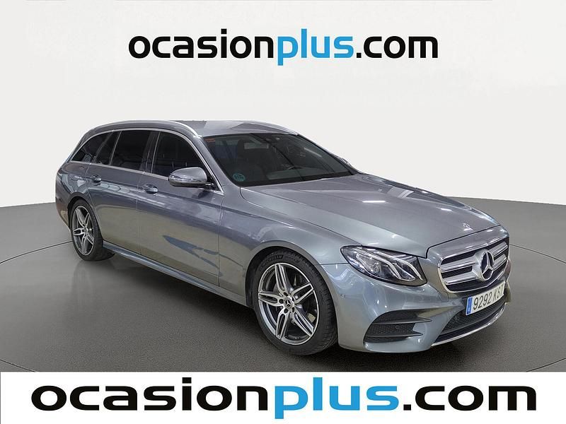 Usado Mercedes E220 194 CV (142 kW) 2019 Gris Familiar