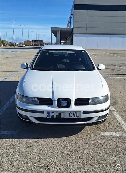 Blanco Usado 2004 Seat Leon Berlina | 2100 € (Buen precio) - Imagen 1/4