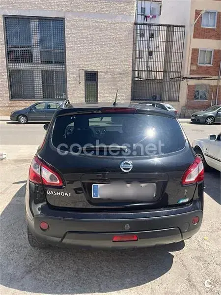 Usado Nissan Qashqai Acenta 106 CV (77 kW) 2011 Negro SUV
