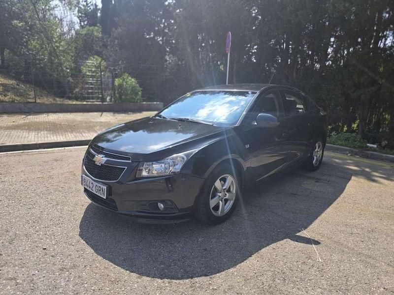 Usado Chevrolet Cruze 113 CV (83 kW) 2009 Negro Utilitario