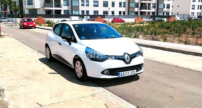Usado Renault Clio IV Business 75 CV (55 kW) 2016 Blanco Berlina