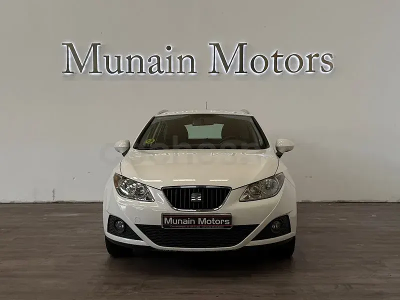 Usado Seat Ibiza ST Style 105 CV (77 kW) 2011 Blanco Familiar