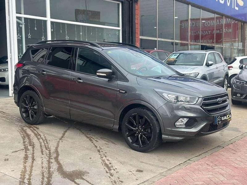 Gris Usado 2018 Ford Kuga Trend+ SUV | 18.500 € (Caro) - Imagen 1/4