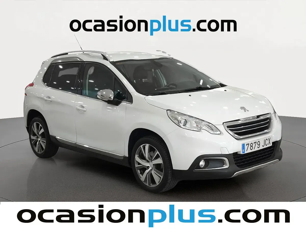 Usado Peugeot 2008 Allure 115 CV (84 kW) 2015 Blanco SUV