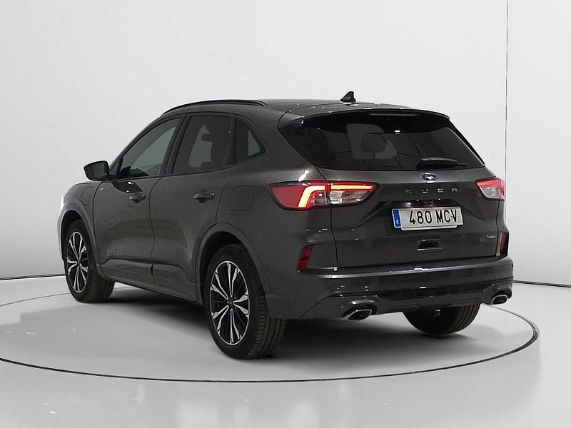 Usado Ford Kuga ST-Line 227 CV (166 kW) 2022 Gris SUV