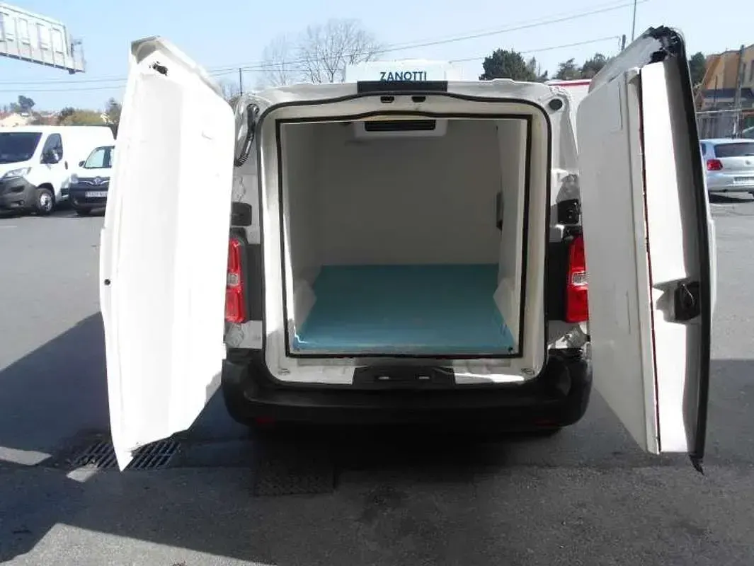 Usado Toyota Proace Comfort 101 CV (74 kW) 2021 Blanco Monovolumen