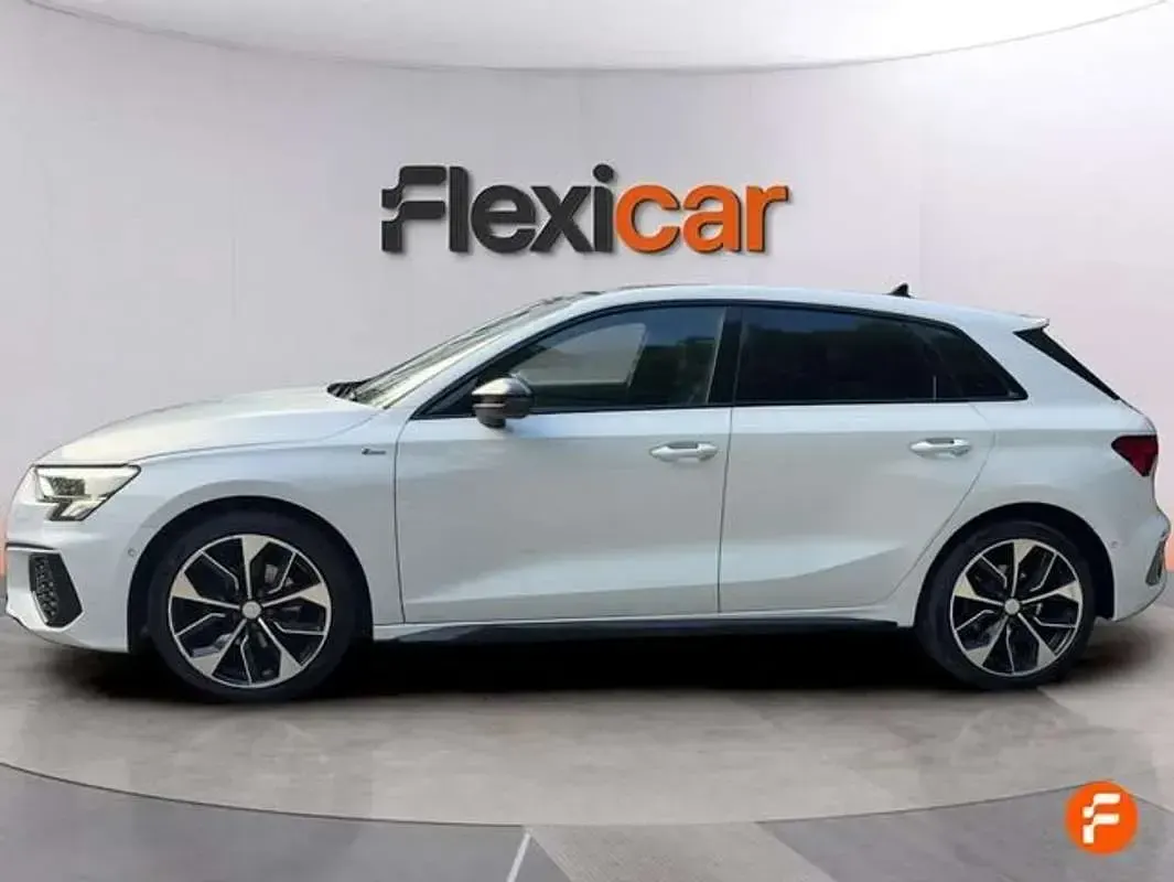 Usado Audi A3 Sportback S-Line 150 CV (110 kW) 2022 Blanco Utilitario