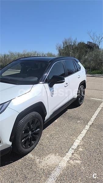 Usado Toyota RAV4 Hybrid Style 218 CV (160 kW) 2024 Blanco SUV