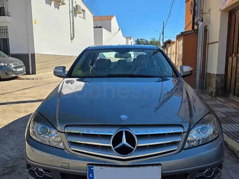 Usado Mercedes C200 Avantgarde 136 CV (100 kW) 2008 Beige Berlina