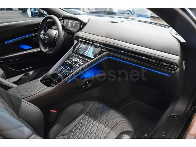 Nuevo Aston Martin DB12 680 CV (500 kW) 2026 Marrón Coupe