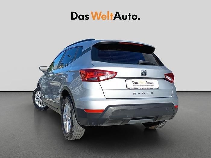 Usado Seat Arona Ecomotive 115 CV (84 kW) 2019 Gris plata SUV