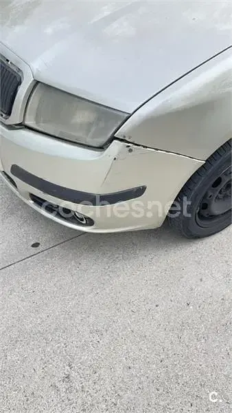 Usado Skoda Fabia 70 CV (51 kW) 2006 Negro Familiar