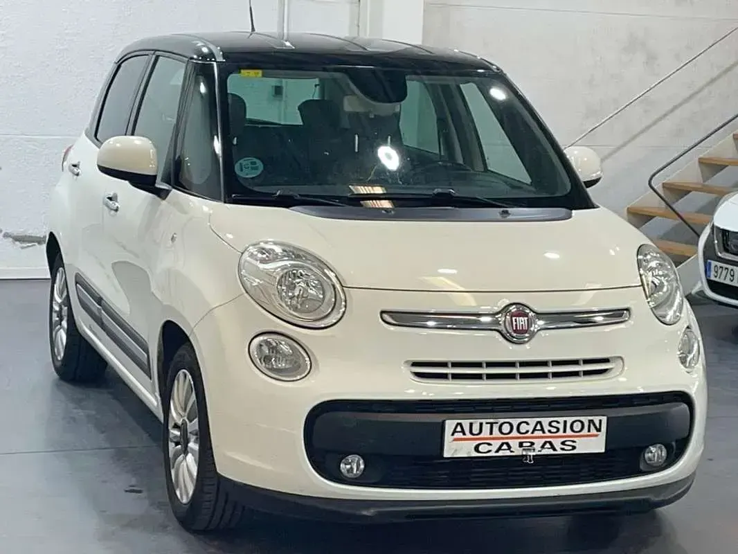 Usado Fiat 500L Trekking 85 CV (62 kW) 2015 Blanco Monovolumen