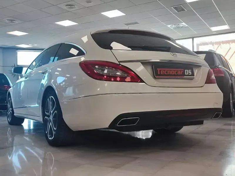 Usado Mercedes CLS250 204 CV (150 kW) 2013 Blanco Coupe