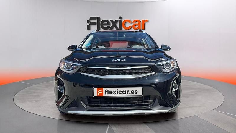 Usado Kia Stonic 84 CV (61 kW) 2024 Negro SUV