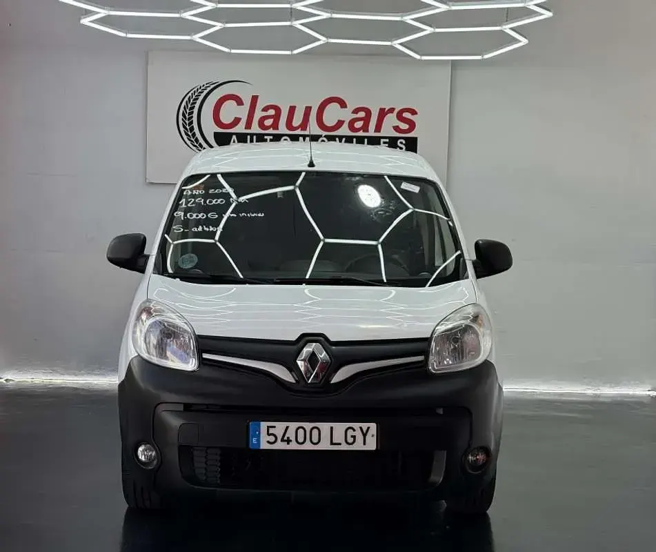 Usado Renault Kangoo 75 CV (55 kW) 2020 Blanco Monovolumen