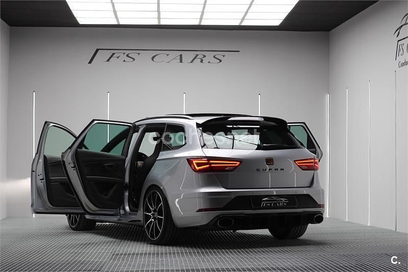 Gris / plata Usado 2019 Cupra Leon Familiar | 31.990 € (Un poco caro) - Imagen 1/4