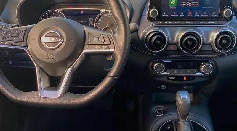 Usado Nissan Juke N-Connecta 114 CV (83 kW) 2024 Midnight black (metalizado) SUV