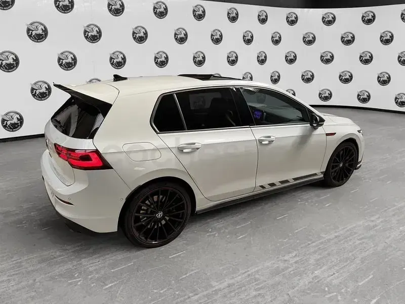 Usado VW Golf VIII GTI Clubsport 301 CV (221 kW) 2023 Blanco Berlina