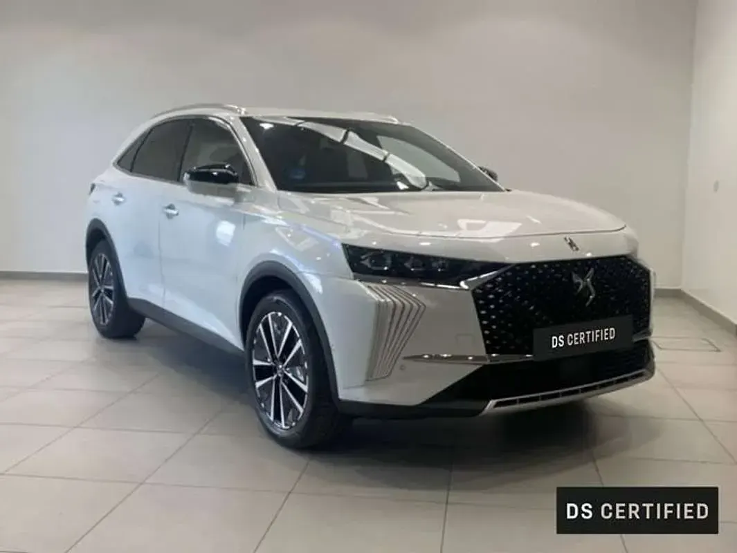 Usado DS Automobiles DS7 Crossback Rivoli 226 CV (166 kW) 2023 Blanco SUV