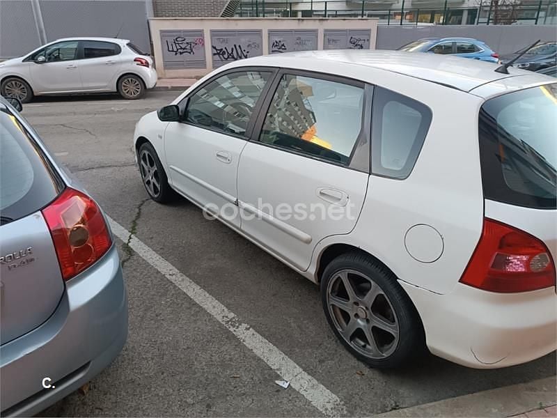Usado Honda Civic S 100 CV (73 kW) 2003 Blanco Berlina