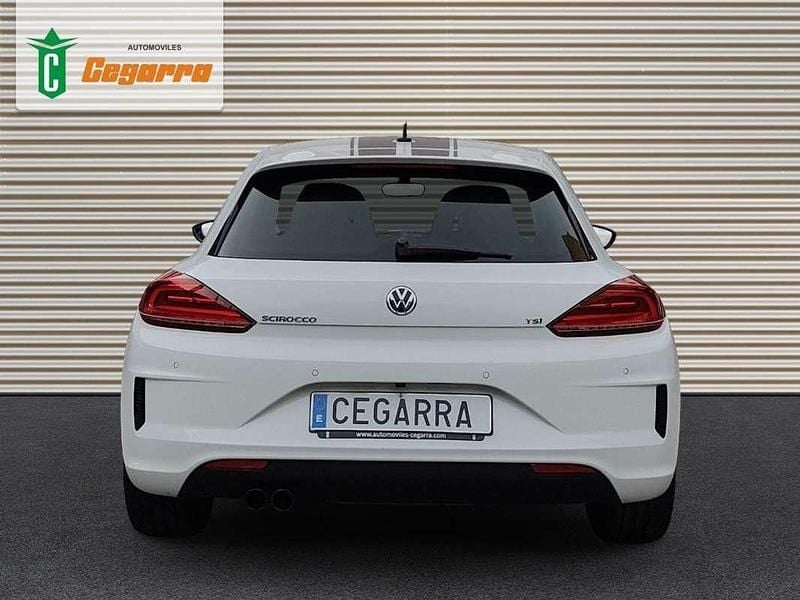 Usado VW Scirocco R-line 124 CV (91 kW) 2016 Blanco Coupe
