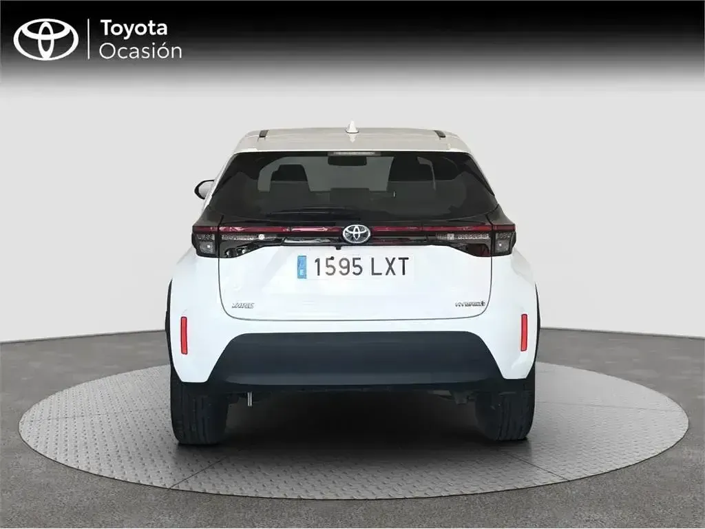 Usado Toyota Yaris Cross Active 116 CV (85 kW) 2022 Blanco SUV