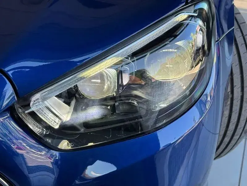 Usado Mercedes E220 194 CV (142 kW) 2021 Azul Coupe
