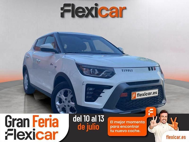 Blanco Usado 2024 Ssangyong Tivoli Limited SUV | 20.990 € (Un poco caro) - Imagen 1/4
