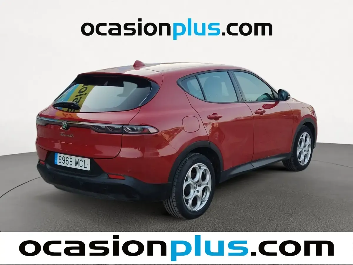 Usado Alfa Romeo Tonale Sprint 131 CV (96 kW) 2022 Rojo SUV