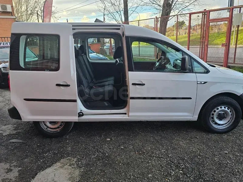 Usado VW Caddy Beach 102 CV (75 kW) 2019 Blanco Monovolumen