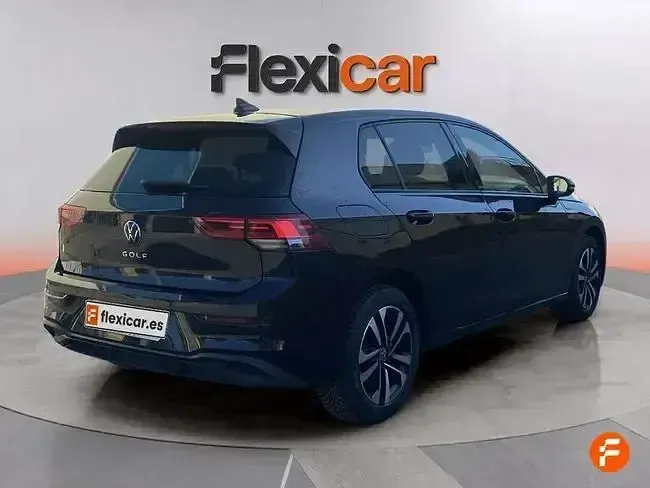 Usado VW Golf VIII 110 CV (80 kW) 2021 Negro