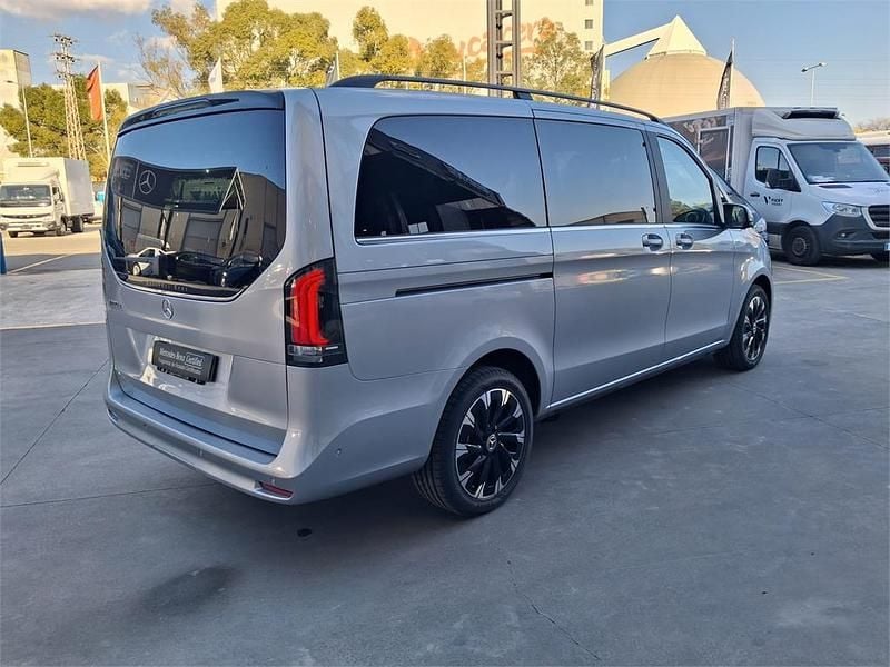 Nuevo Mercedes V220 Avantgarde 163 CV (119 kW) 2025 Gris Monovolumen
