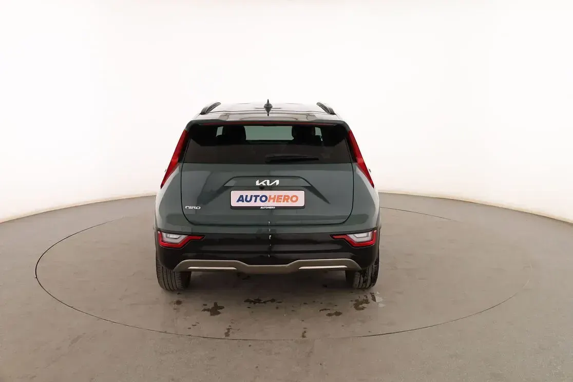 Usado Kia e-Niro 150 kW (204 CV) 2024 Verde SUV