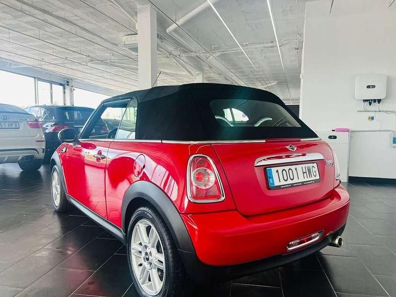 Usado Mini Cooper D 116 CV (85 kW) 2014 Rojo Utilitario