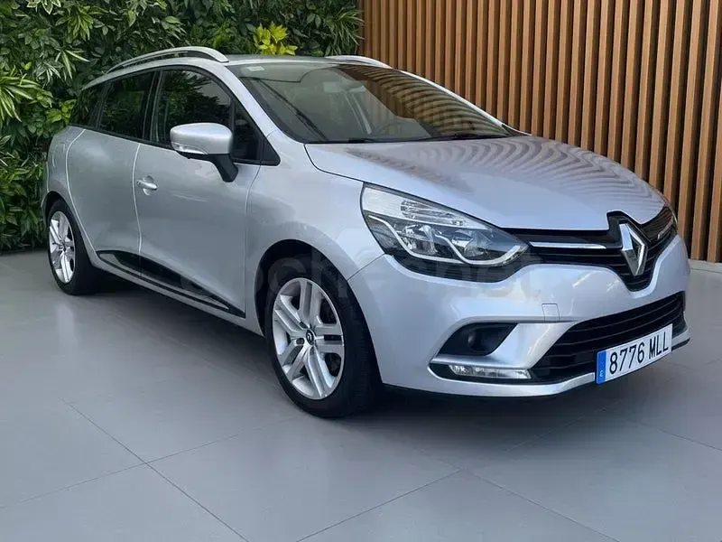 Usado Renault Clio IV LIMITED 90 CV (66 kW) 2019 Gris / plata Berlina