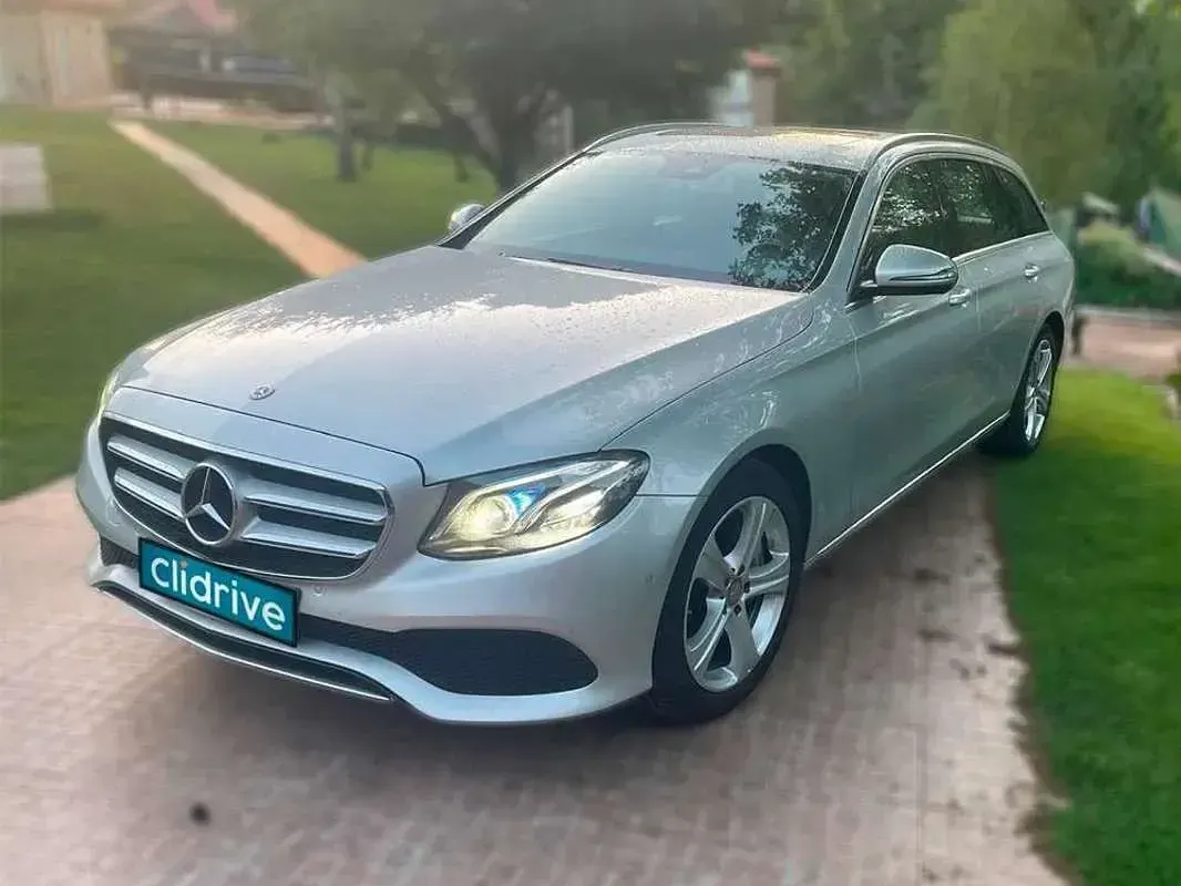 Usado Mercedes E350 265 CV (194 kW) 2017 Gris Familiar