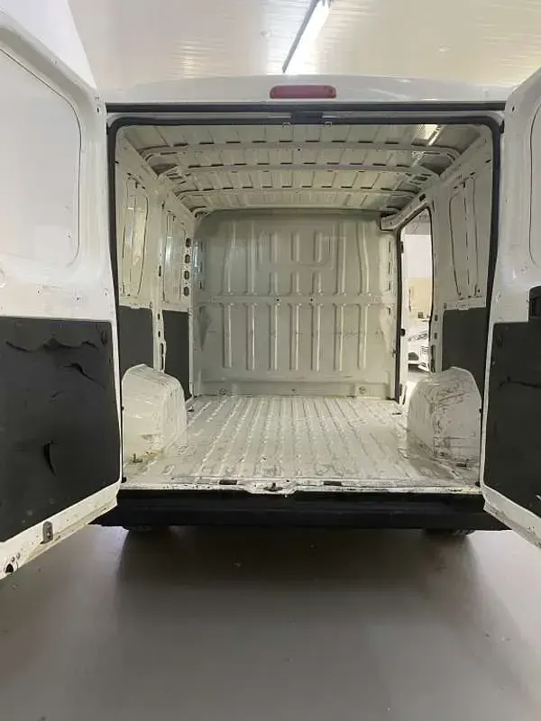 Usado Peugeot Boxer S 120 CV (88 kW) 2021 Blanco Van