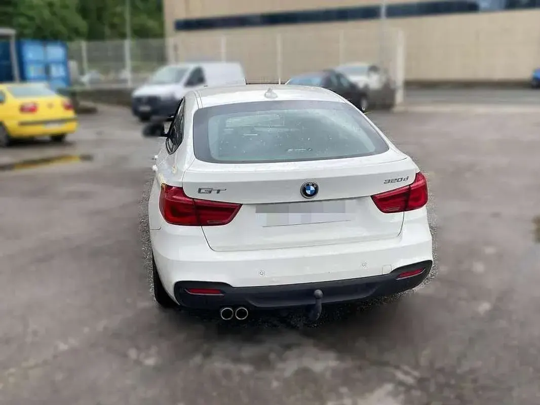 Usado BMW 320 190 CV (139 kW) 2016 Blanco Berlina