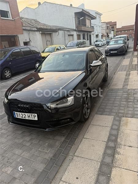 Usado Audi A4 143 CV (105 kW) 2013 Negro Berlina