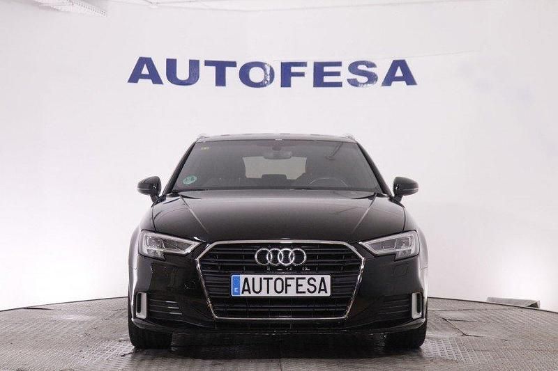 Usado Audi A3 Sportback 110 CV (80 kW) 2016 Negro Utilitario