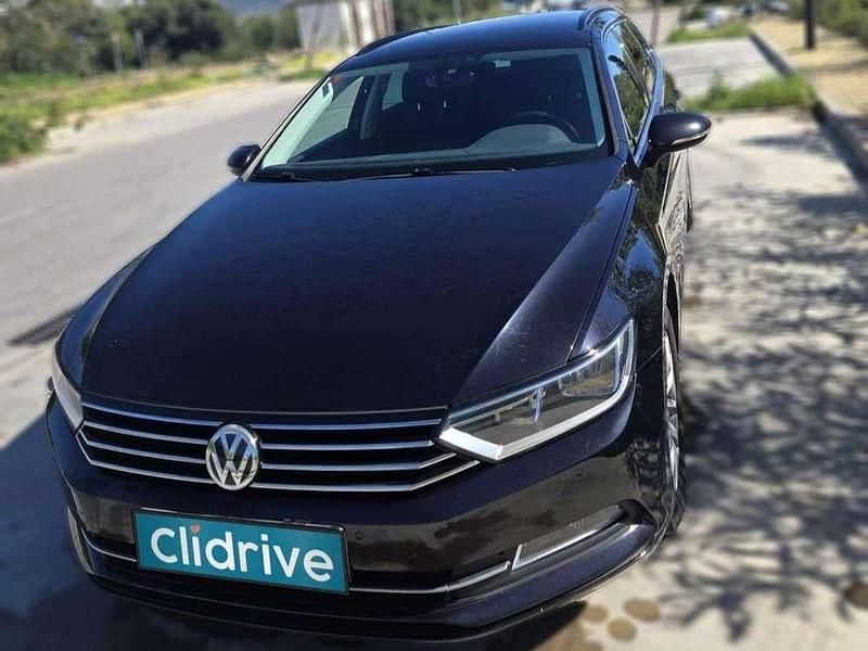 Usado VW Passat Advance 150 CV (110 kW) 2016 Negro Familiar
